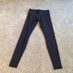Black Lululemon leggings size 4